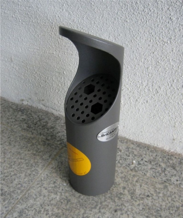 Imagen 2 Ceniceropared/papelera