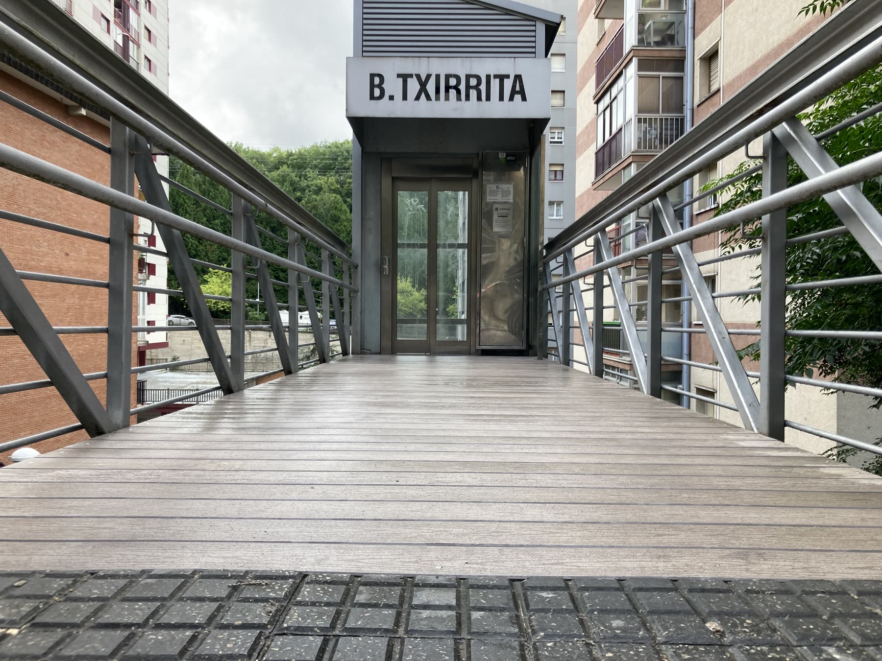 Resultat final de passera en fusta tecnològica a Larratxo Donostia