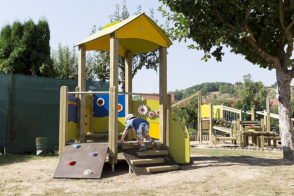 playo_Instalación_de_juego_Lisa_05